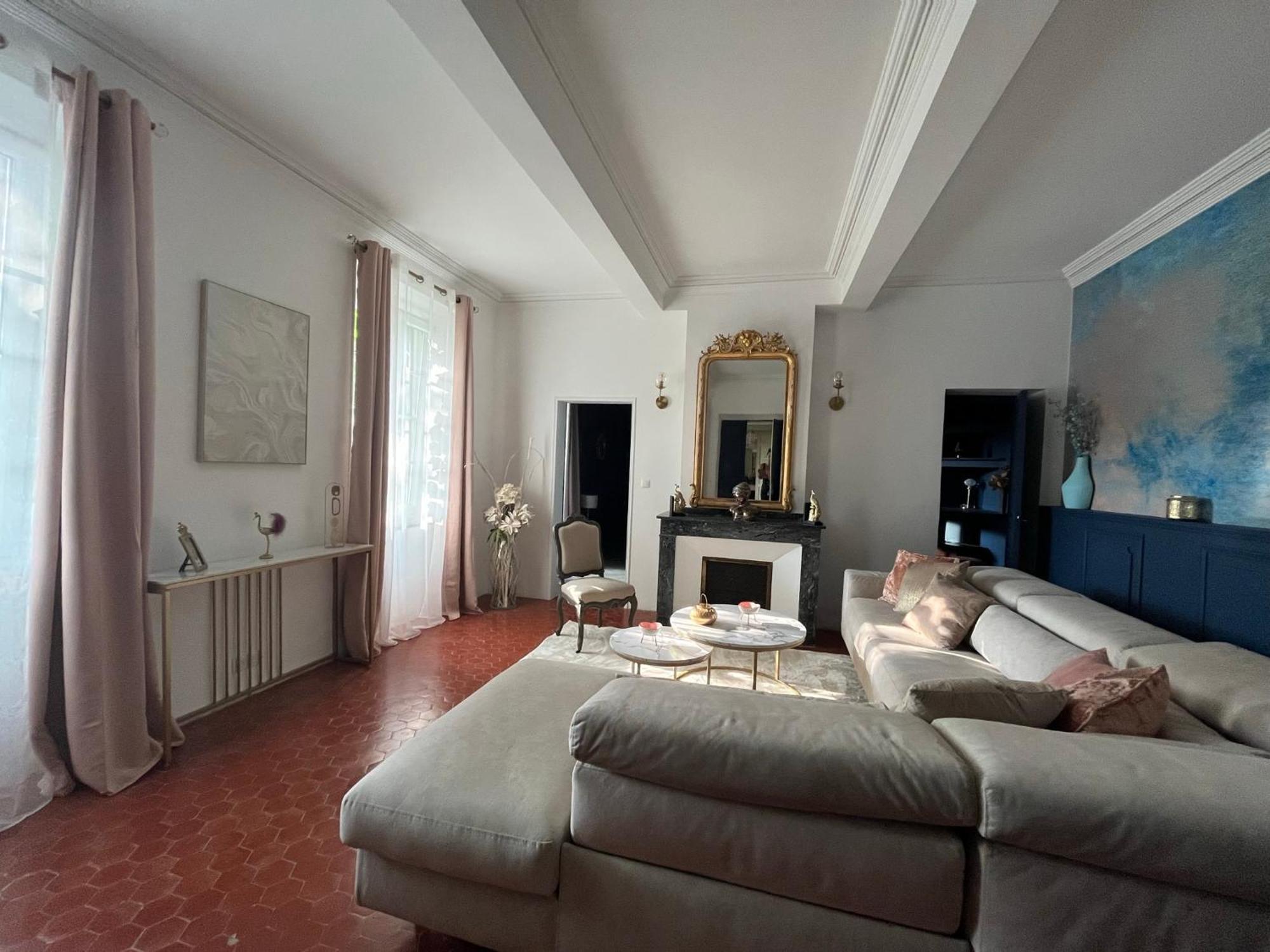 Maison D'Hotes De Charme "La Belle Dame Sans Regrets" Talairan Extérieur photo